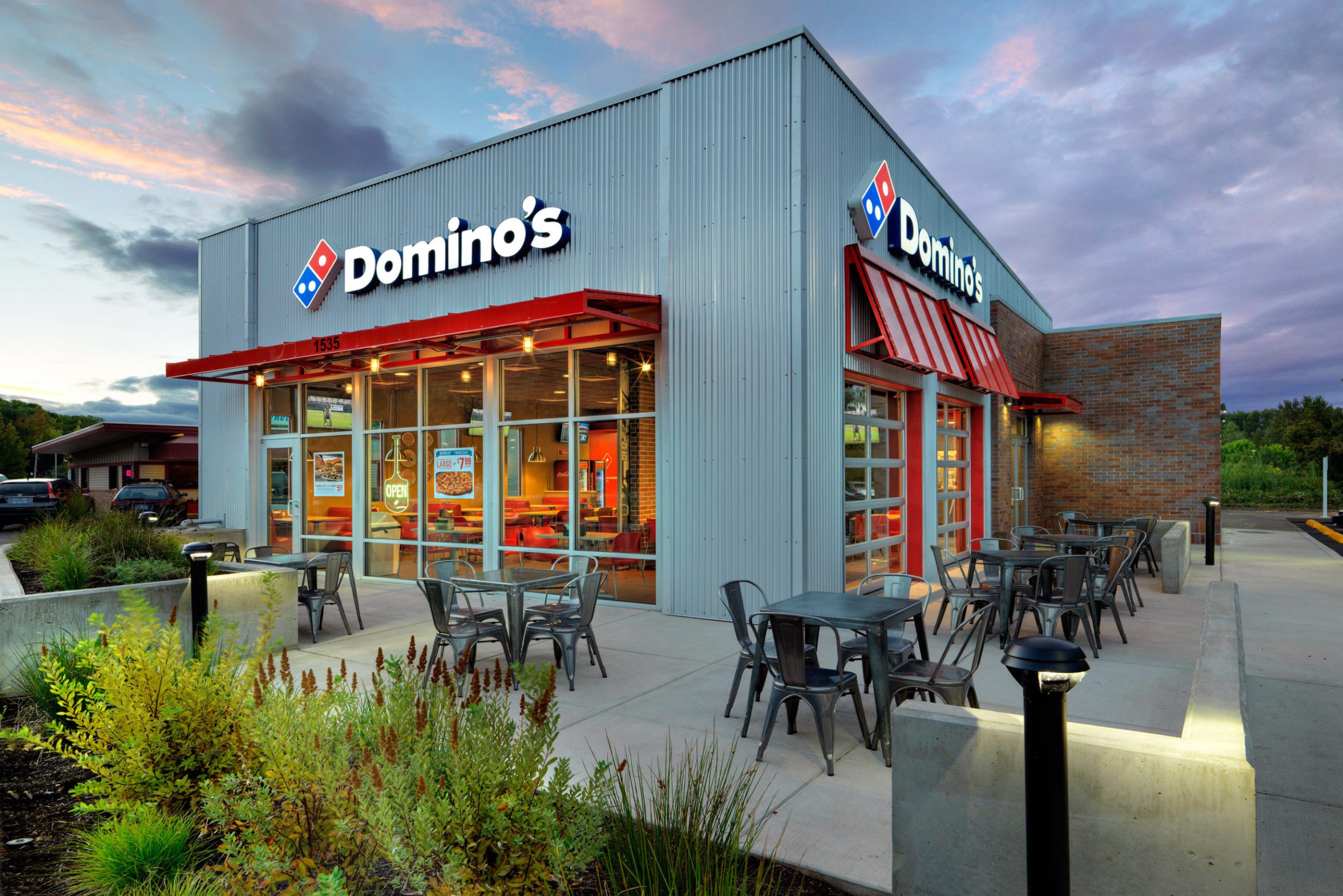 Domino's Pizza: Sirva Sucesso Fatiado, Uma Fatia de Carreira