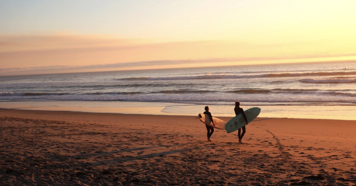 A Magia das Ondas: Explore o Mundo do Surf em Portugal!